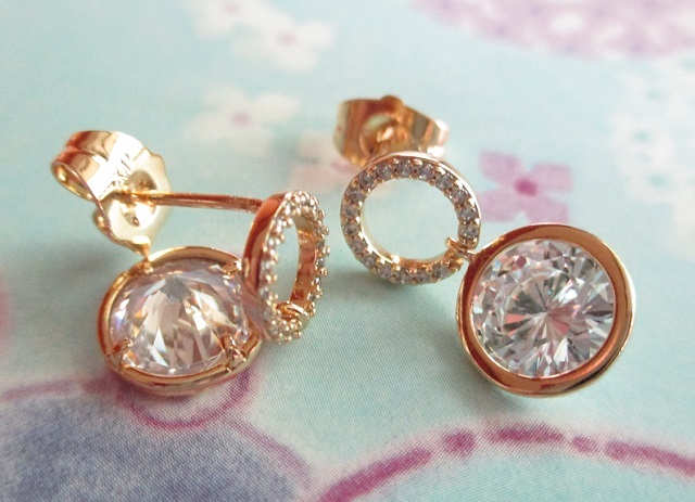 ◆YG キュービックジルコニア デザイン ピアス◆サークル拍卖