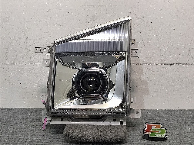 エルフ/タイタン/コンドル/アトラス 6代目/2006- 純正 左ヘッドライト/ランプ LED レベライザー 刻印マ KOITO 100-2199 いすゞ(123161)拍卖