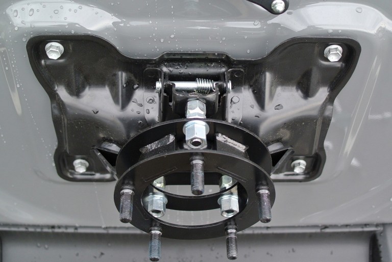 SILKROAD SUZUKI ジムニー JB64W用フェイスアップキット(スペアタイヤブラケット)拍卖