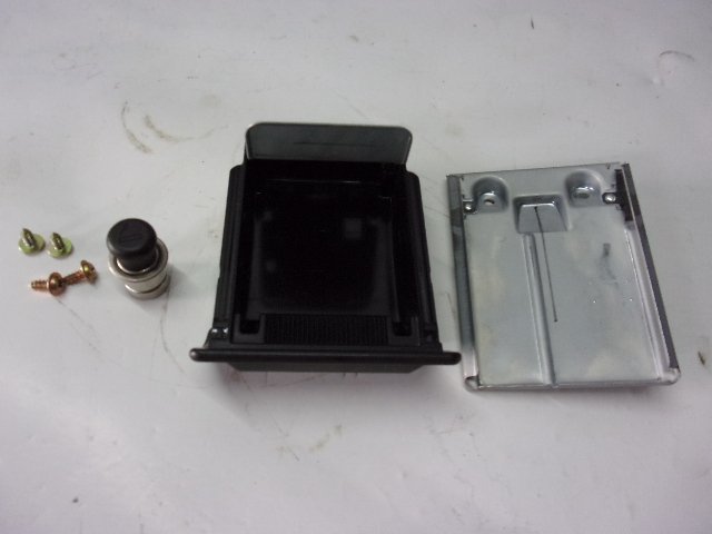 Y【2659】 ekワゴン H81W 平成15年式 灰皿 ハイザラ 棚S3-3拍卖