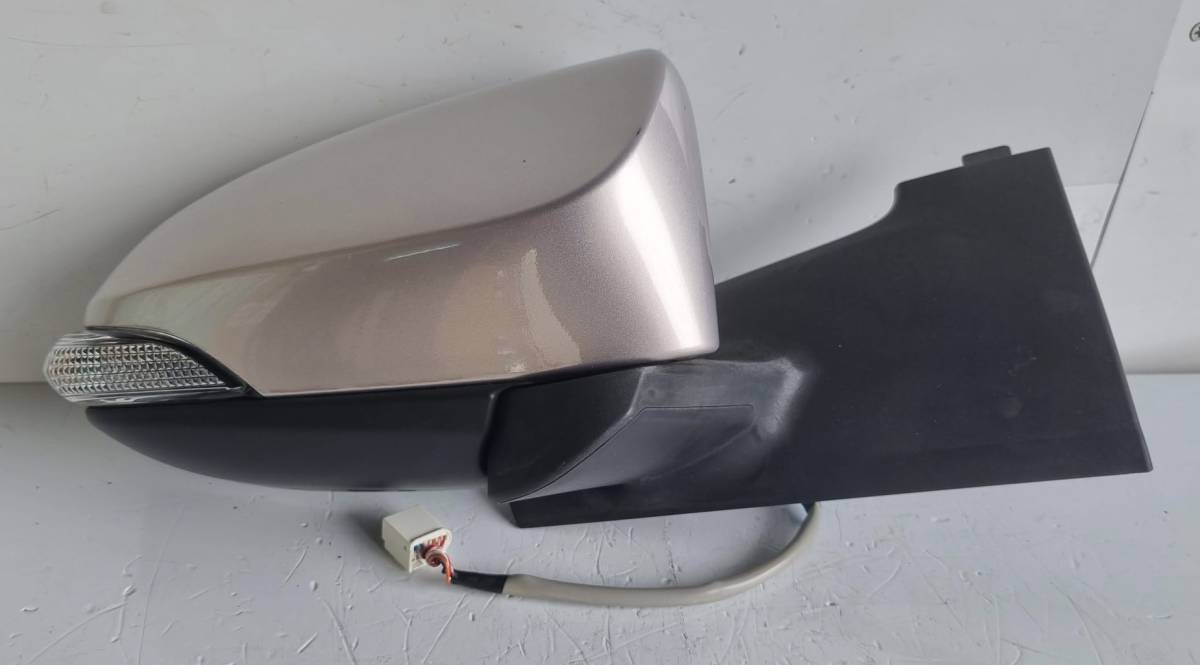 トヨタ ヴィッツ NSP130 ドアミラー 右 (3P3 ローズ)拍卖