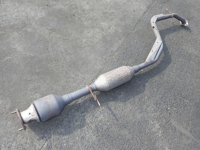 プレマシー DBA-CREW エキゾーストセンターマフラー拍卖