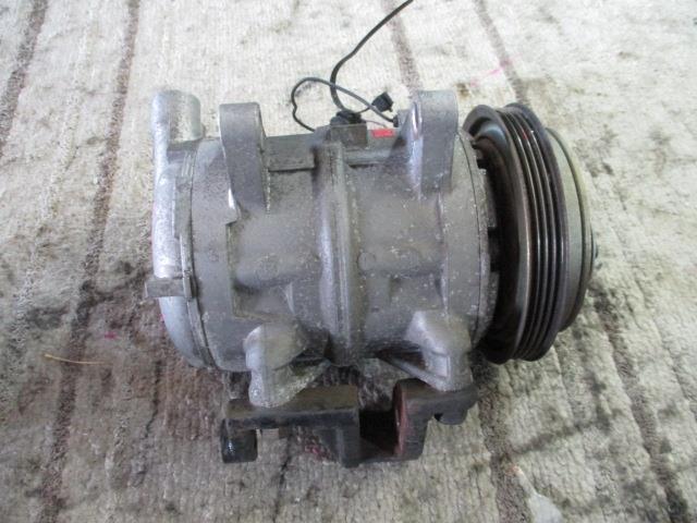 セドリック GF-PY31 A/Cコンプレッサー ブロアム VG30E 4FT KH3 D 506011-9850拍卖