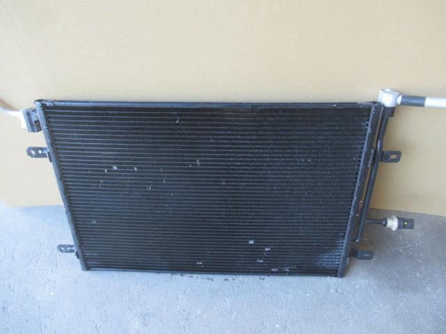 アウディ A4 GH-8EBWEF コンデンサー 2.0TFSIクワトロ4WD BWE 6FT LZ9Y 447750-0763拍卖