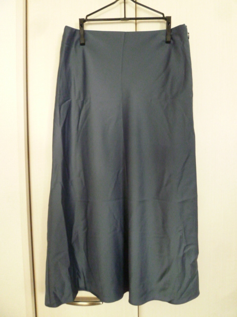 UNIQLO/ユニクロ□くすみグリーン系サテンフレアースカートW64-H91/Mロング色違い出品中です□SK616拍卖