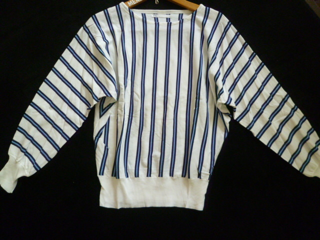 iKKa□白×ブルー系縦ストライプさらさらドルマンニットF/長袖トップス□T617拍卖