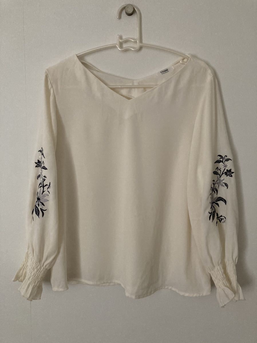 しまむら 刺繍 長袖カットソー ホワイト 白 M拍卖