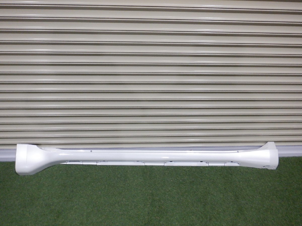 新車外し トヨタ純正 TRJ150W GDJ150W GDJ151W 150 ランドクルーザー ランクル プラド サイドステップ 左側 75806-60050 パールホワイト070拍卖