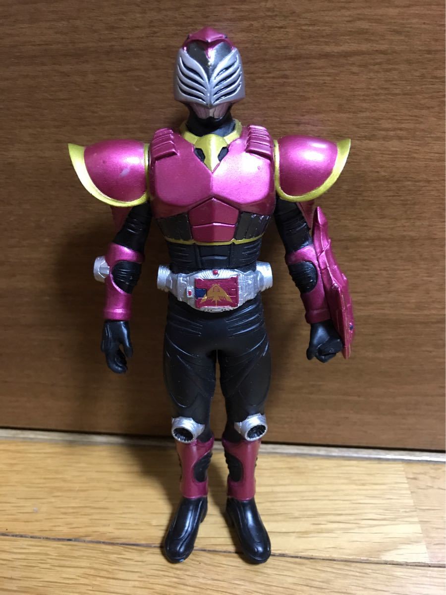中古品 仮面ライダー龍騎 ソフビ 仮面ライダーライア 全長約17cm 送料290円拍卖