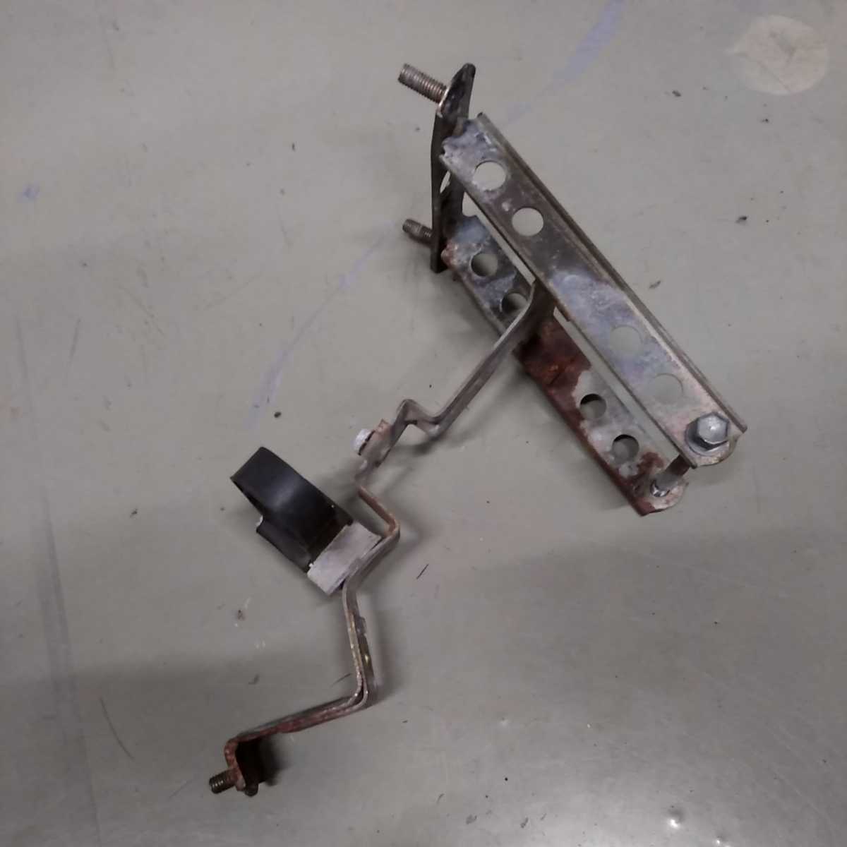 ヤマハ・パッソル2/2E9★純正フロントカウルステー・カウルブラケット 錆有拍卖