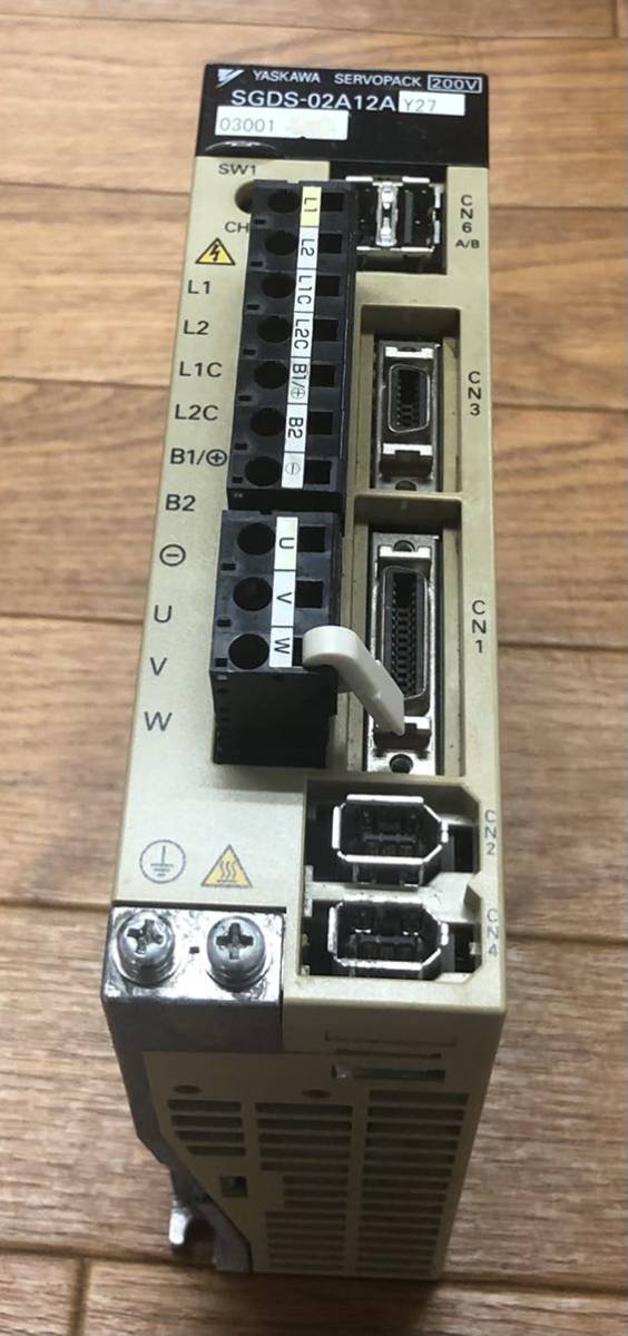 安川電機 SGDS-02A12AY27 SERVOPACK拍卖