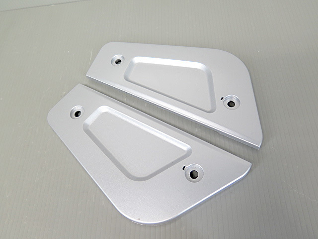 GL1800 ゴールドウイング 純正 タンデムステップカバー 左右 50717-MCAA-0000 50817-MCAA-0000 (220815DJ0216)拍卖