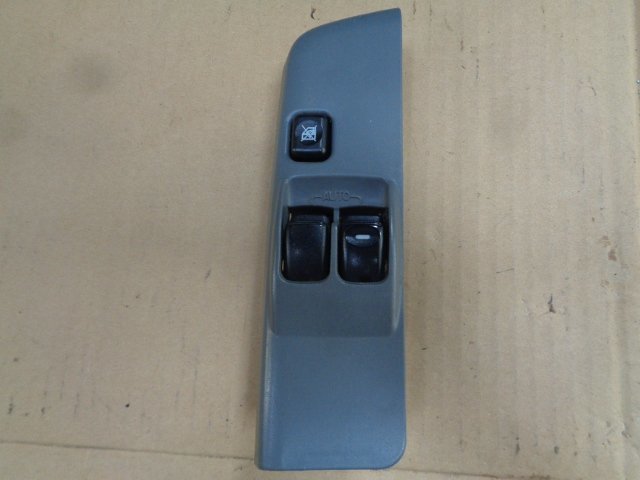 クリッパー RIO U71W 純正 パワーウインドウスイッチ 運転席側拍卖