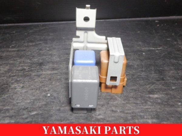 HR34 スカイライン 純正 右フロント リレー 3個セット 38067/A2拍卖