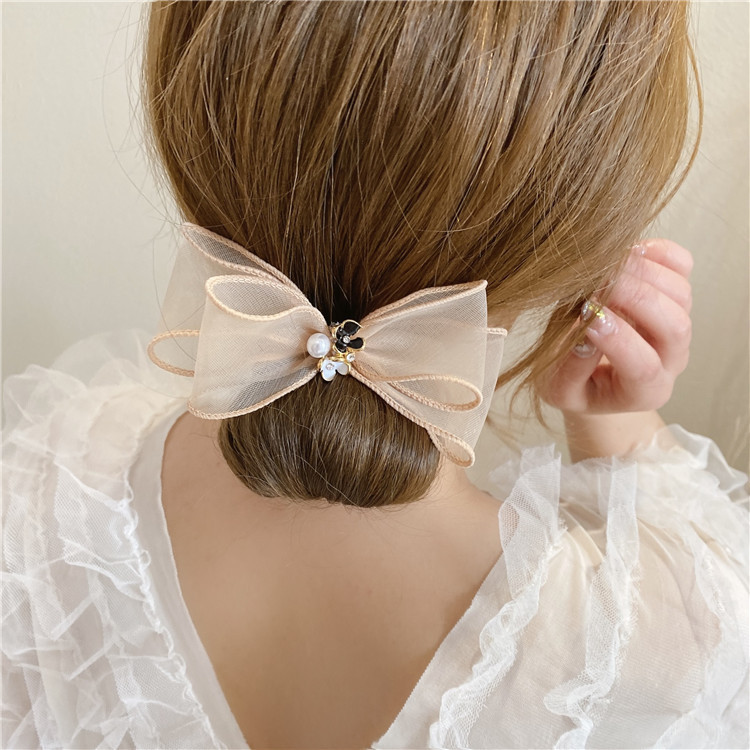 送料無料★即納!お団子ヘアメーカー ヘアアクセサリー ヘアアレンジ お団子 まとめ髮 髪飾り簡単★レースリボン/ベージュ拍卖