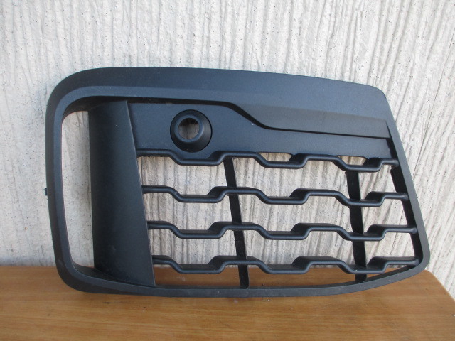 AW13 BMW F48 X1 グリル 右 51118059890拍卖