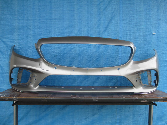 ☆AW141 ベンツ W205 Cクラス フロントバンパー グレー A2058856002拍卖