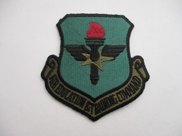 【送料無料】アメリカ空軍AIR TRAINING COMMAND航空訓練軍団パッチ刺繍ワッペン/ATCエアフォースAIR FORCE米空軍USAF米軍USミリタリーE M52拍卖