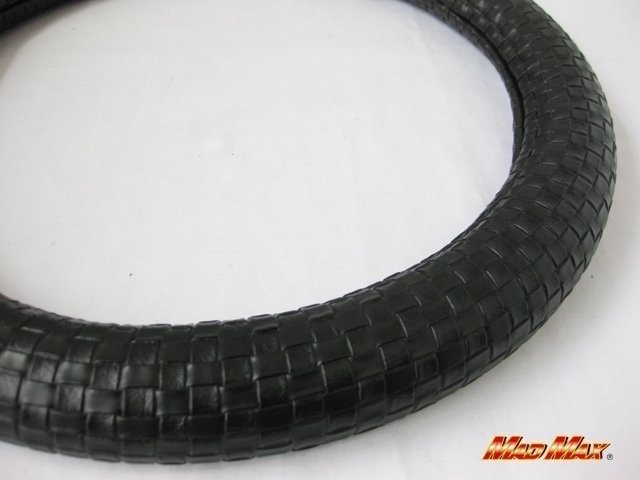 【送料800円】トラック用品 国産ステッチなし ロイヤルメッシュ ブラック ハンドルカバー 2HMサイズ/ステアリングカバー拍卖