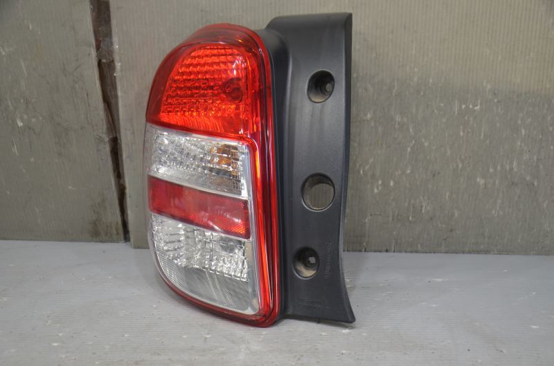 マーチ 12X 前期(AK13 K13) 純正 イチコー 破損無 取付OK 動作保証 左 テールランプ T001 / 26555-1HM0B K062833拍卖