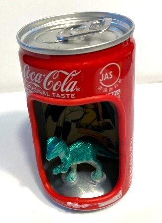 即決!コカ・コーラ「恐竜入り缶」の飾物拍卖