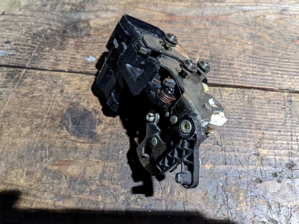 タホ 95-99 ドアロック アクチュエーター リア右 5.7L拍卖