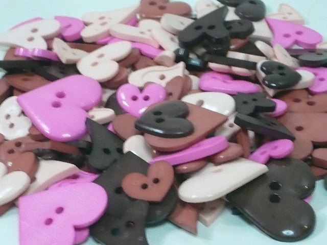 送料無料★ハートブラウン系★約150個★25×35mm〜15×10mm拍卖