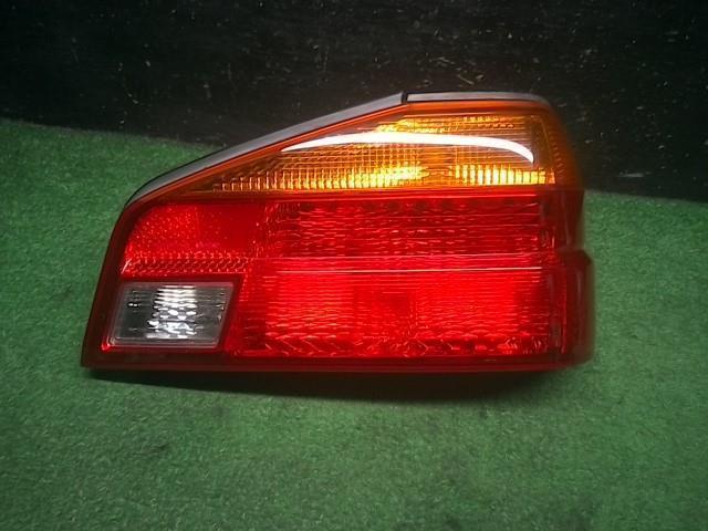 ☆H10年 ローレル クラブS HC35 右テールランプ イチコー 7423 26550-5L325拍卖