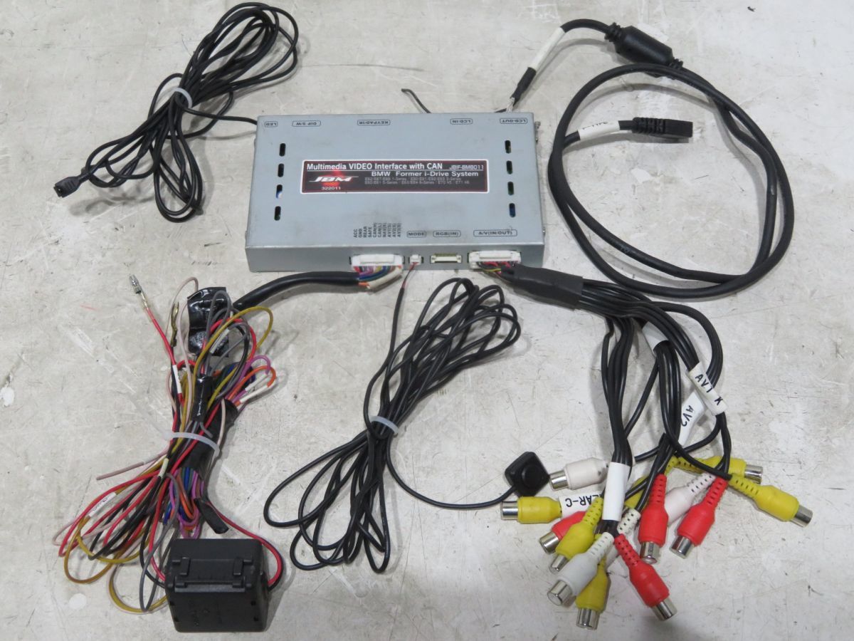 22-22-31  BMW 3シリーズ 320ⅰ VA20  右H  【 JBM 322011  AV インターフェース JBIF-BM8011 】拍卖