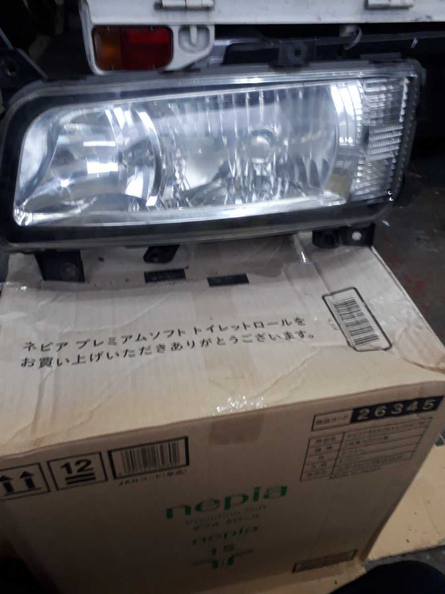 平成26年式 三菱 ふそう フソー スーパー グレート ヘッドライト 左拍卖