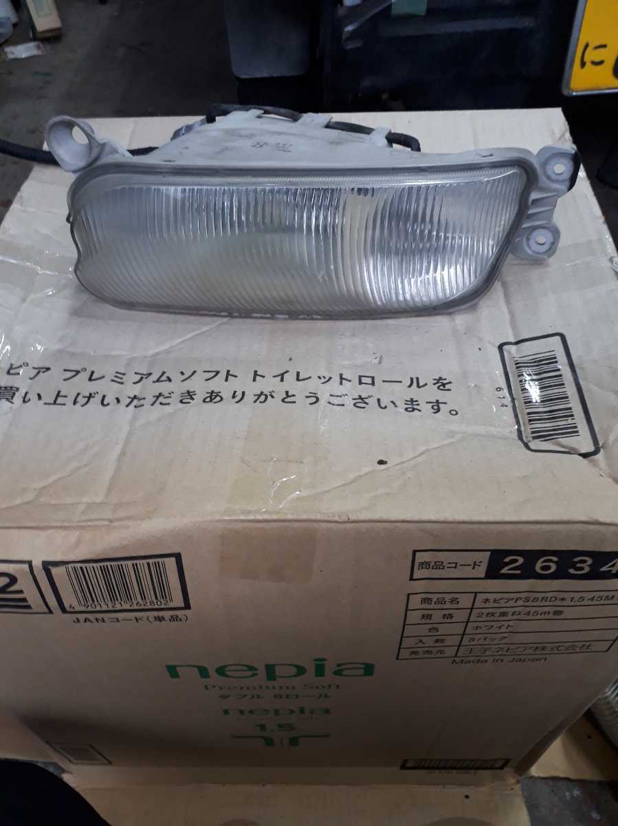 三菱フソー スーパーグレート 26年 左 フォグランプ KOITO 114-87909 24V拍卖