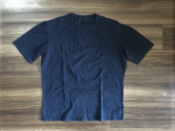 訳有 PRADA プラダ 半袖 Tシャツ 黒に近い紺 サイズL イタリア製 /トップス/シンプル/無地/厚手/伸縮/ストレッチ/丸首/クルーネック/古着拍卖