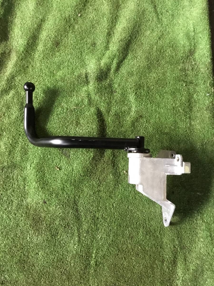 ① 0'7 エルフ 運転席側 ミラー ステー CB 22922 即日発送可 ヤフオク イスズ 100s拍卖