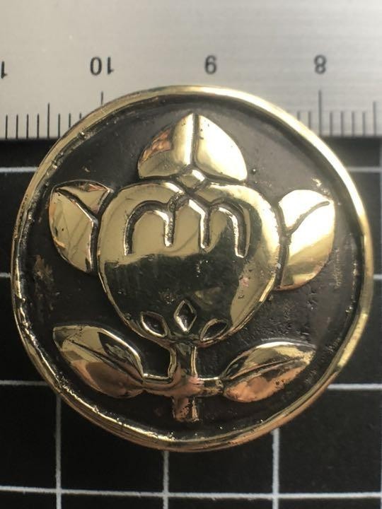真鍮製★家紋コンチョ★丸に橘★中サイズ拍卖
