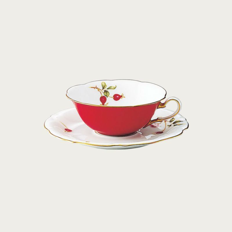 大倉陶園 ☆バラの実・ティー碗皿☆ 新品 コーヒー 紅茶 ミルク ラテ エスプレッソ ギフト拍卖