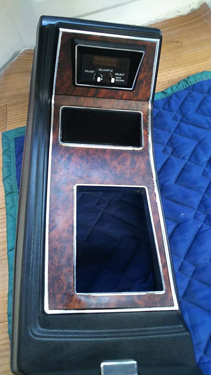 中古330パーツ専門 センターコンソール 極美品 330 セドリック グロリア拍卖