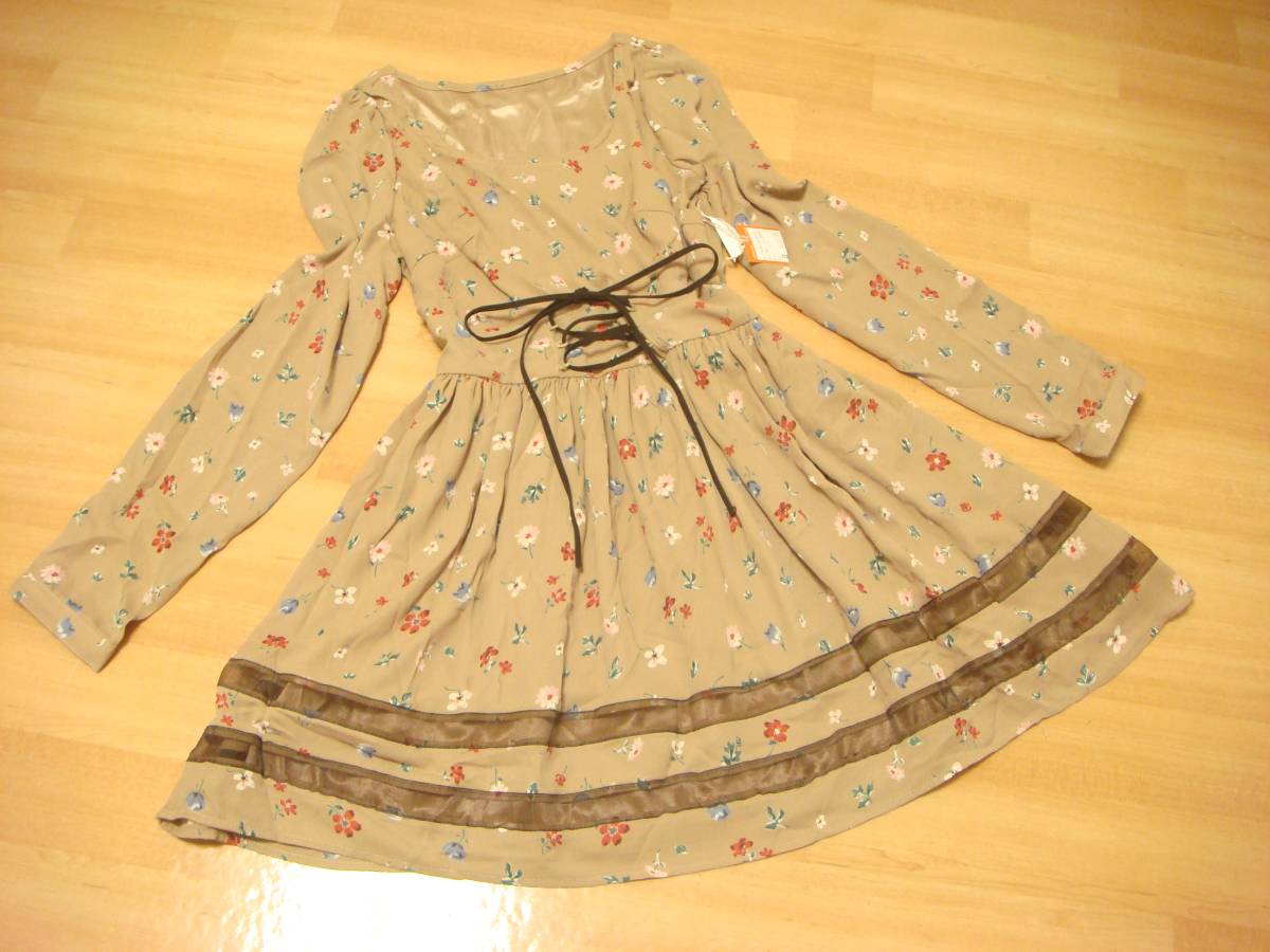 アラマンダ お花柄 編み上げ レースアップ ワンピース タグ付き未使用 新品拍卖