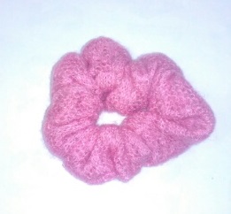 ヘアーアクセサリー シュシュ ニット地ピンク おしゃれ!新品未使用 拍卖