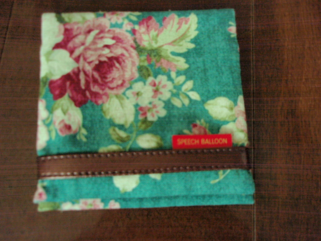 新品 未使用 メイクポーチ 多目的ポーチ エメラルド グリーン ローズ 薔薇柄 フラワー柄 小物入れ テッシュ入れ拍卖