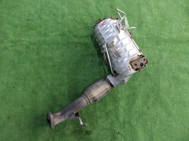 アテンザ LDA-GJ2FW 触媒/コンバーター SH-VPTR 41W 3513 SHY8-20-50X 221415拍卖