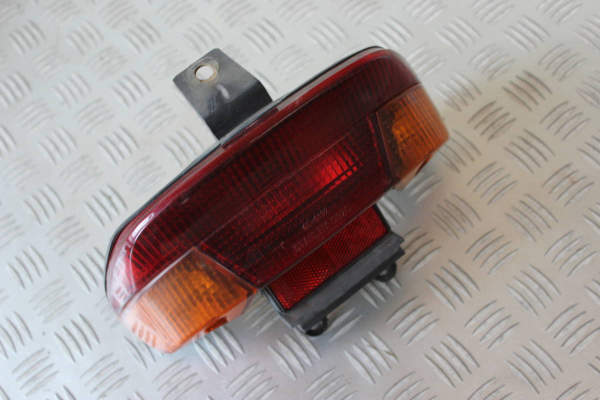 Z 【スーパーディオ DIO AF27 】純正 テールランプ拍卖