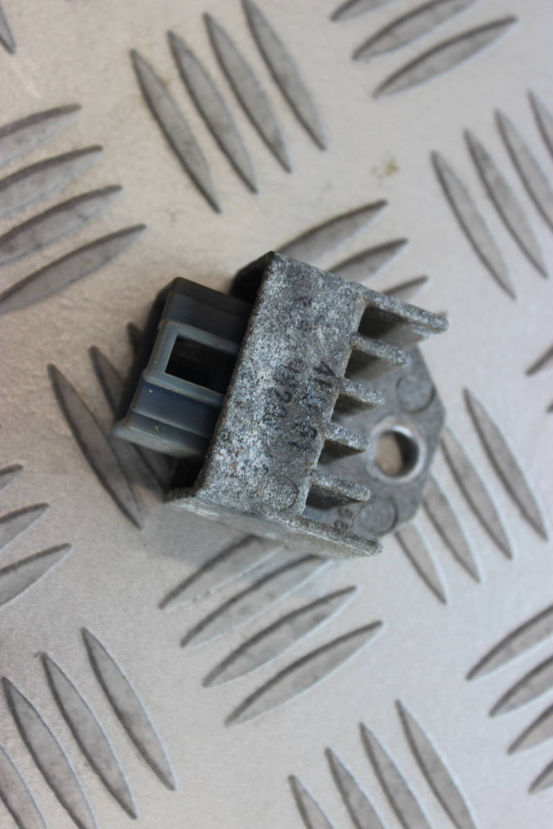 細60 【Vino ビーノ 5AU】純正 レギュレーター拍卖