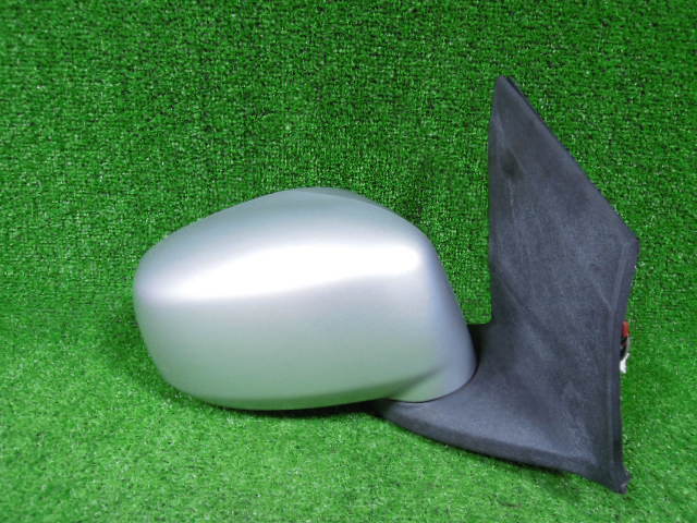 日産 ウィングロード NY12 ドアミラー 右 中古 カラー:K23 ブリリアントシルバーM 7ピン 電動格納 ヒーター | 220877拍卖