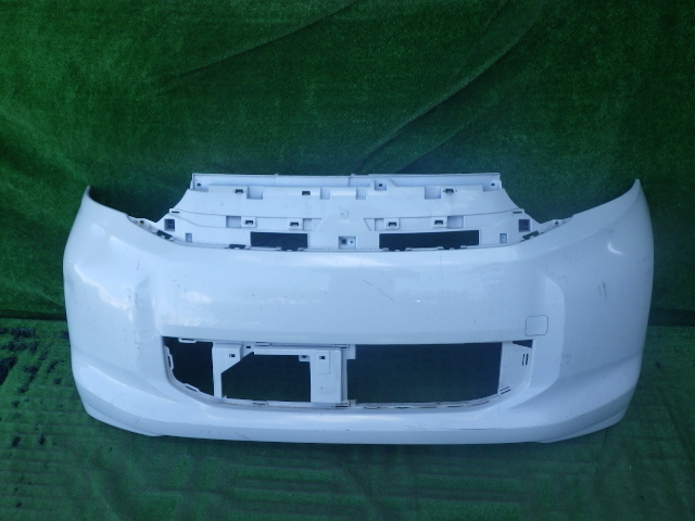 B11A eKスペース 前期 純正フロントバンパー 三菱 白 パール 6400F830拍卖