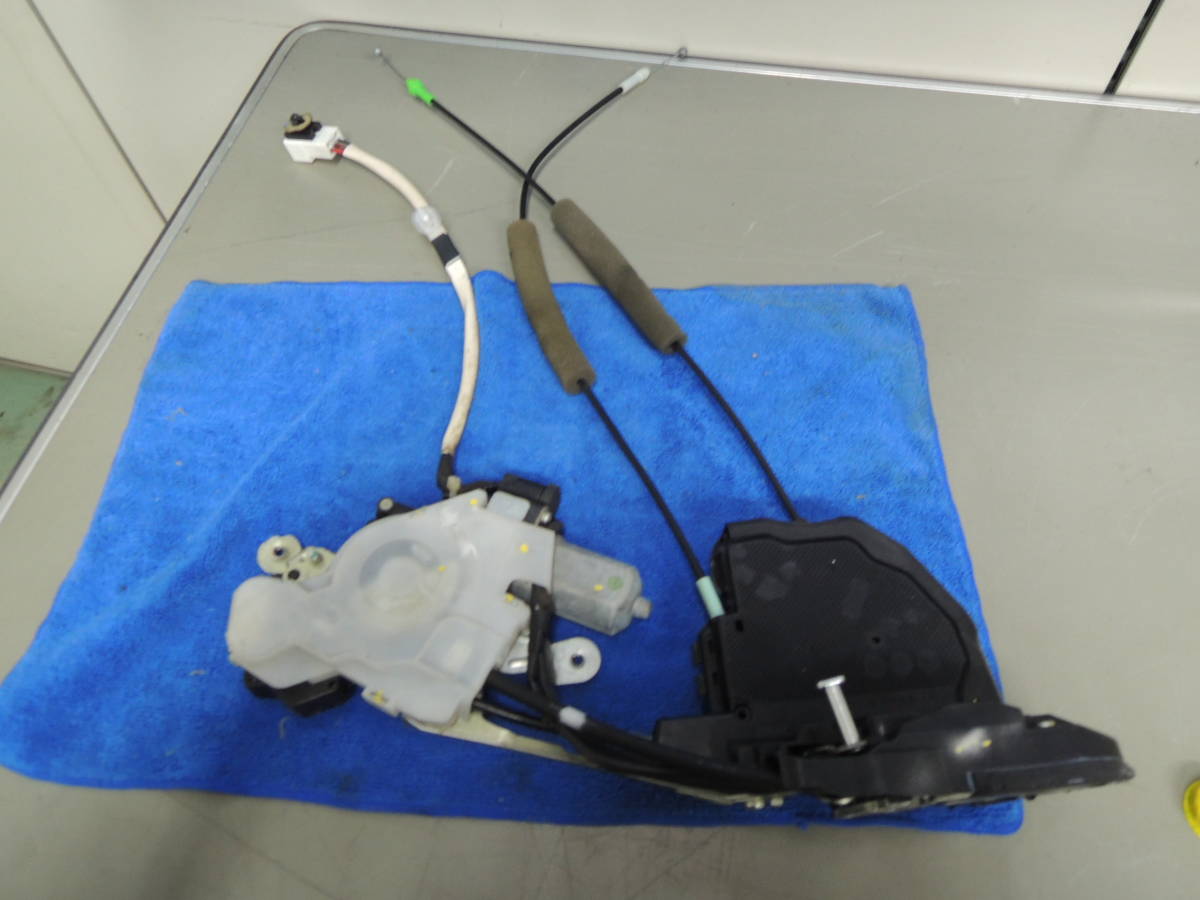 ・ LX016 UVF46 LS600hL バージョンUZ セパレート 中期 純正 【左/リア】 ドアロック アクチュエーター モーター L-02拍卖