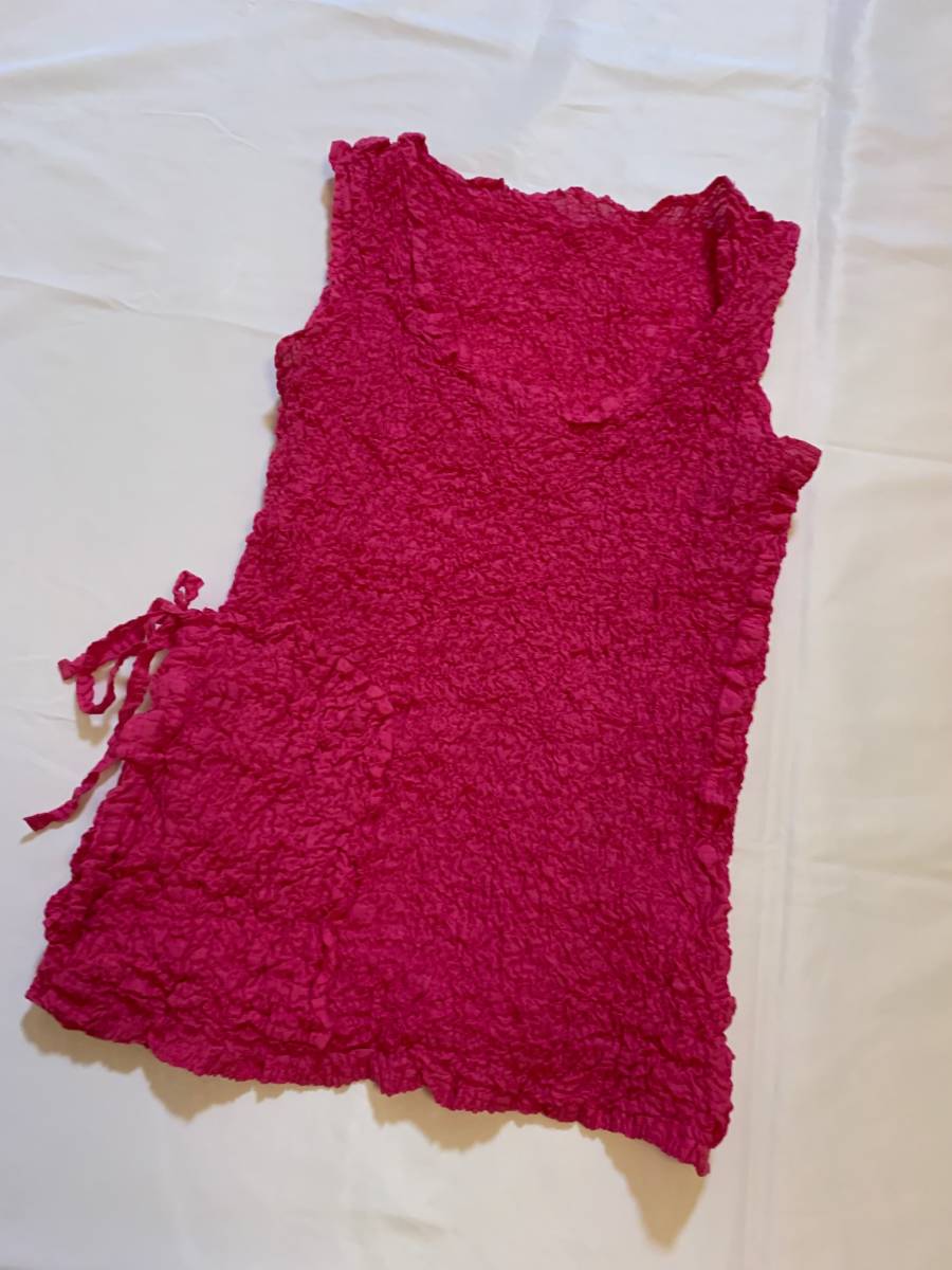 ISSEY MIYAKE イッセイミヤケ トップス カットソー ノースリーブ ピンク ワッフル カリフラワー PLEATS PLEASE プリーツプリーズ拍卖