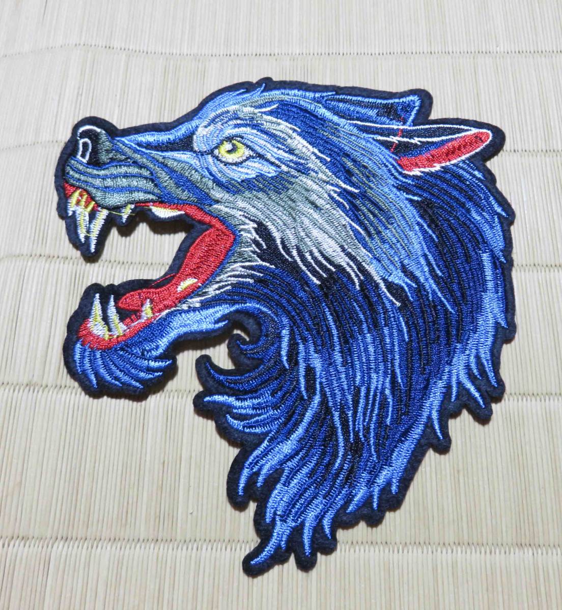 大型BG■左狼■圧着IR レトロ DIY◆新品リアルアート 迫力満点 ローンウルフ 刺繍ワッペン◆激シブ◇スカジャン フライトジャケット拍卖