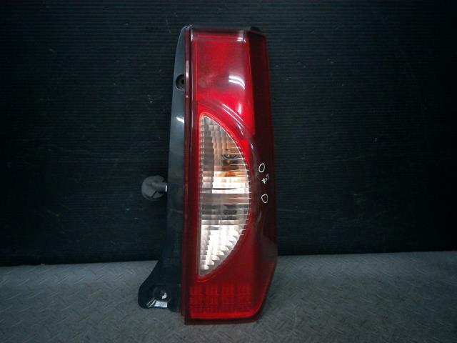 アルト HA24S 右 テール ランプ ライト 35650-72J00拍卖