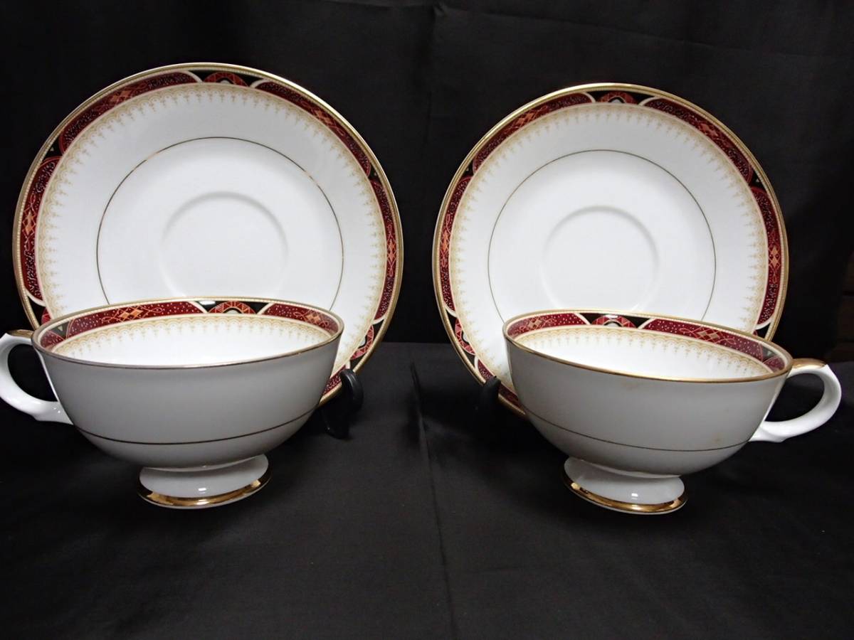 NARUMI BONE CHINA 【 品格のある逸品 】(ペアー)(ティーC&S)未使用・箱なし・美品拍卖