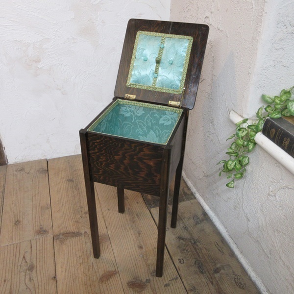 イギリス アンティーク 家具 ソーイングボックス収納 裁縫道具入れ 木製 英国 SMALLFUNITURE 6832c拍卖